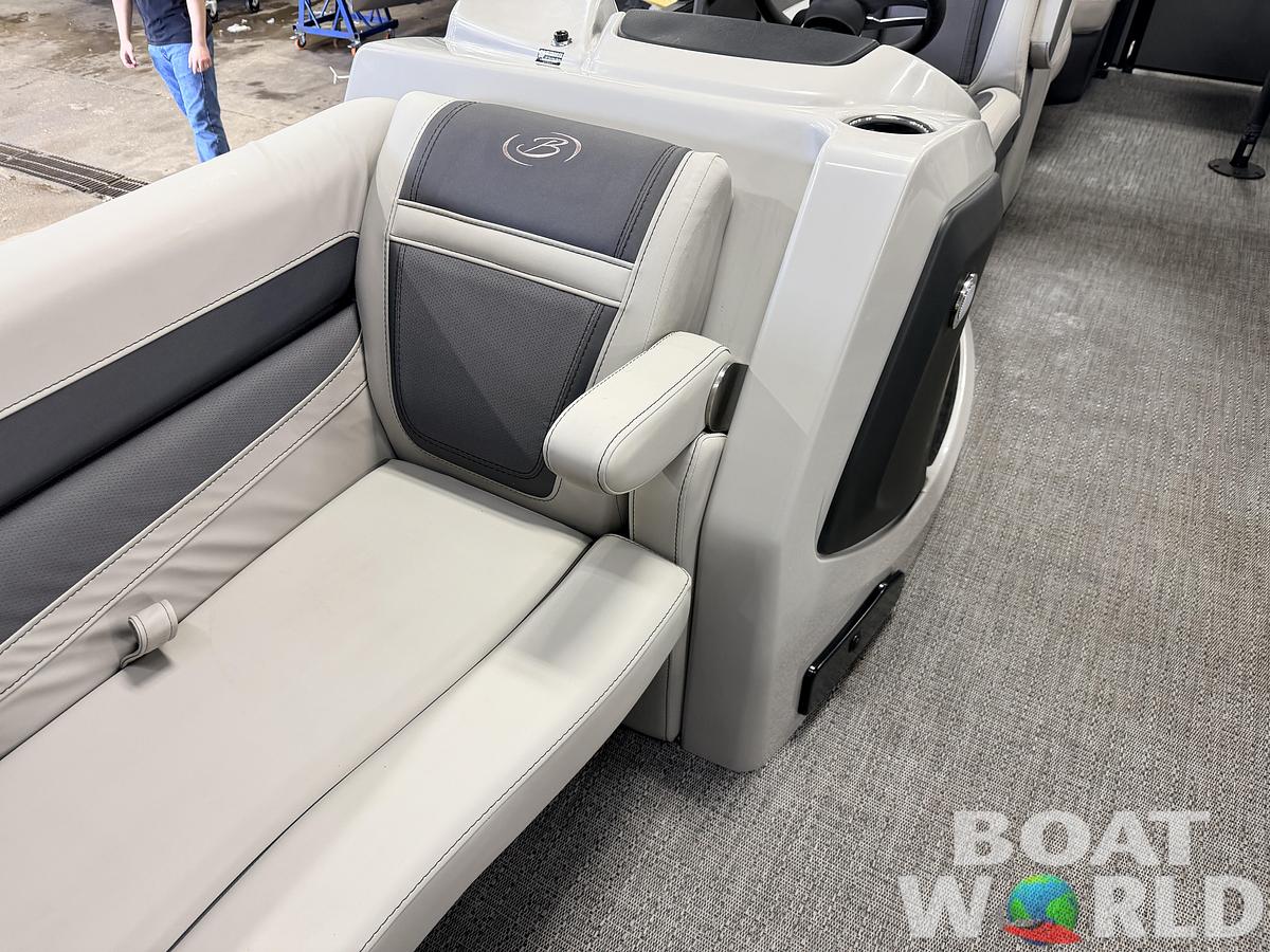 Used 2025 Barletta Cabrio 22QC Pontoon