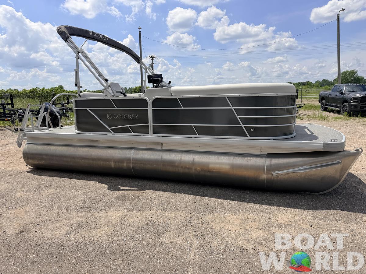 Used 2023 Sweetwater 2086 Cruise & 60HP Suzuki 4Stroke -$25,995