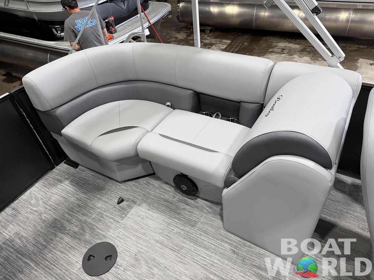 2026 Bentley Legacy 200 Navigator Quad Lounge Pontoon $34995