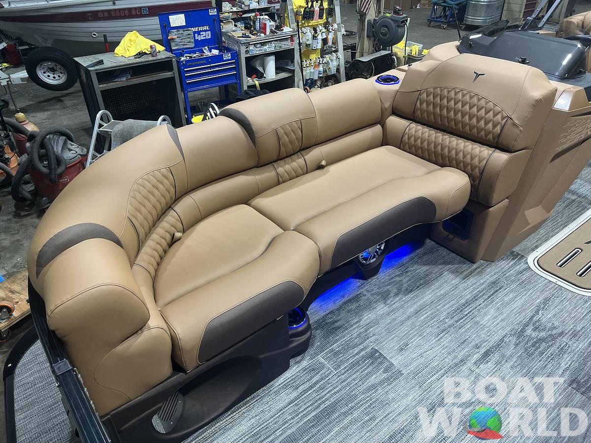 2026 Tahoe Pontoons Cascade 2385 Quad Lounge Tritoon