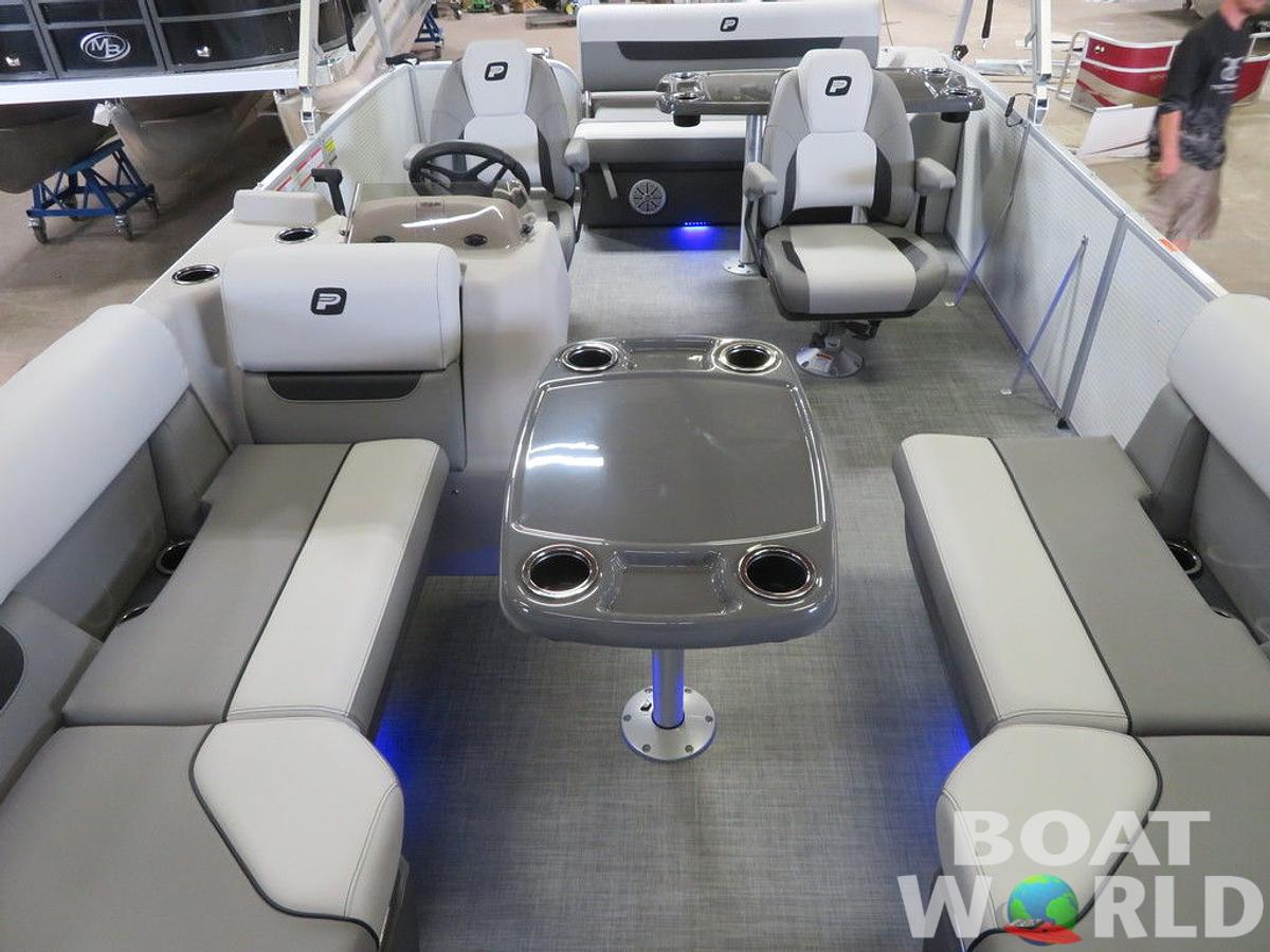 2025 Princecraft Vectra 21 RL Swingback SS Pontoon & Mercury 4-Stroke EFI