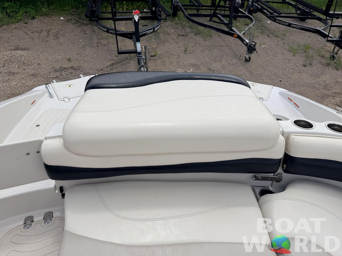 Used 2011 Tahoe 215 Xi Deck Boat & 220HP Mercruiser V8 -$17,995