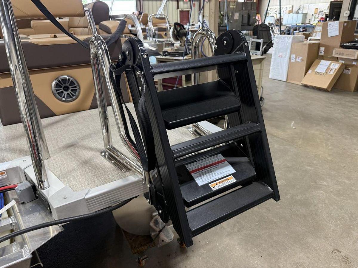 2025 Tahoe Pontoons LTZ 2385 Quad Lounge Shift Flip & Honda 4-Stroke EFI