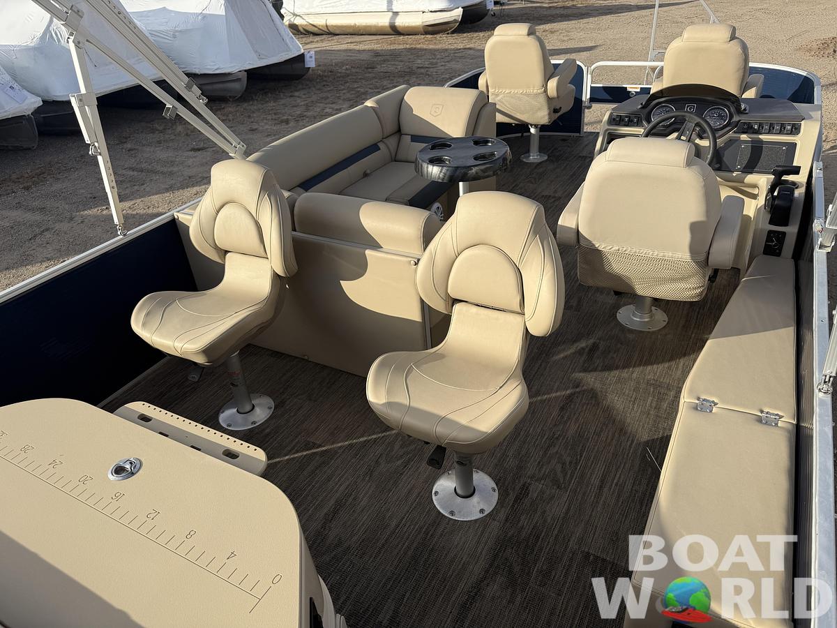 Used 2022 Sweetwater 21' Quad Fish Pontoon