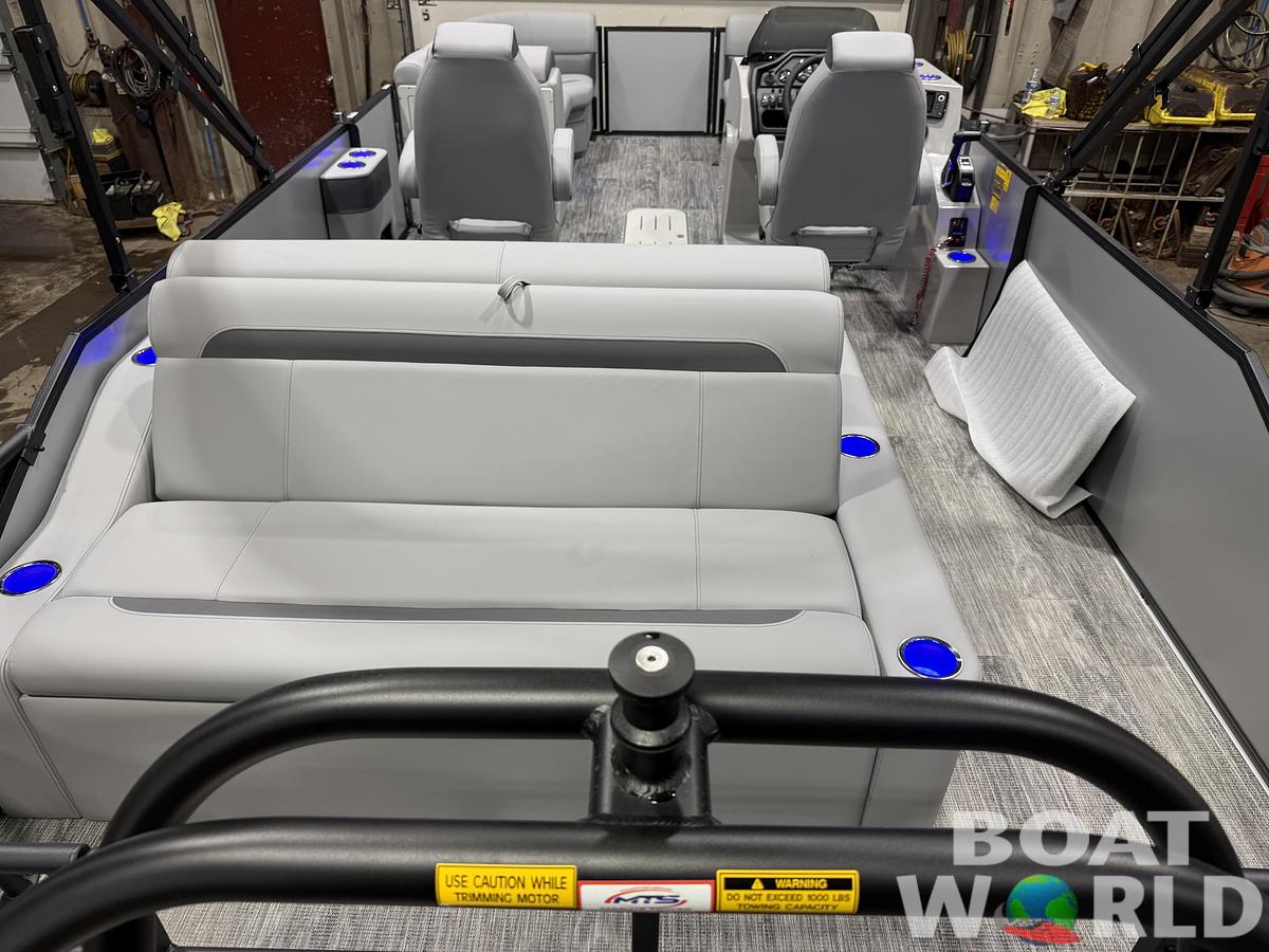 2027 Bentley Legacy 223 Swingback Tritoon $53995