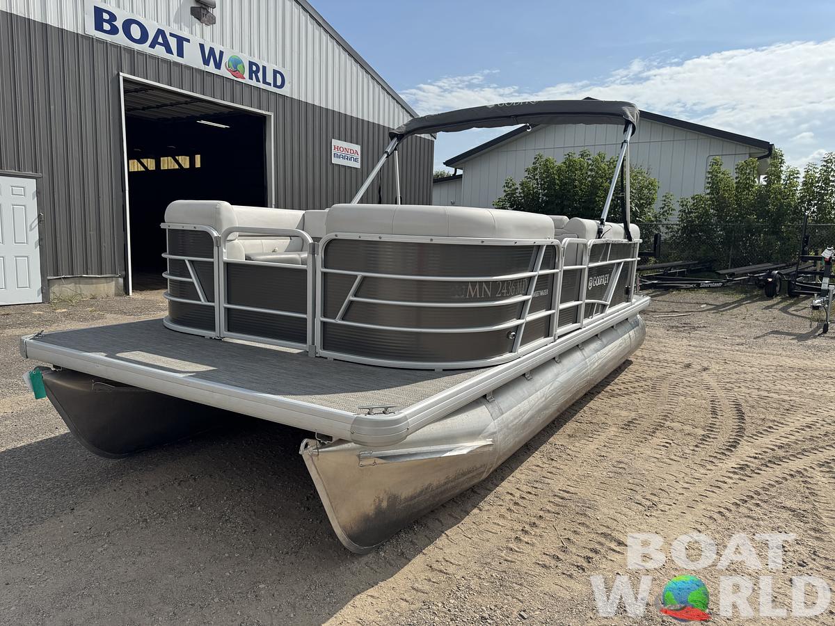 Used 2021 Sweetwater 1880 Pontoon
