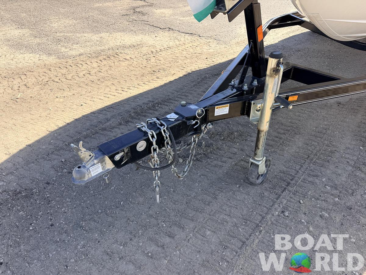 Used 2017 Rinker QX19 Bowrider & 250HP 4.5L V6 Mercruiser -$17,995