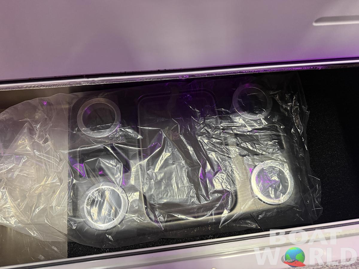 2026 Tahoe Pontoons Grand Tahoe 2585 Elite Windshield Tritoon & Mercury 400HP V10