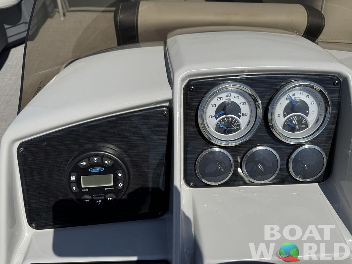 Used 2023 Sylvan 820 Party Fish Pontoon