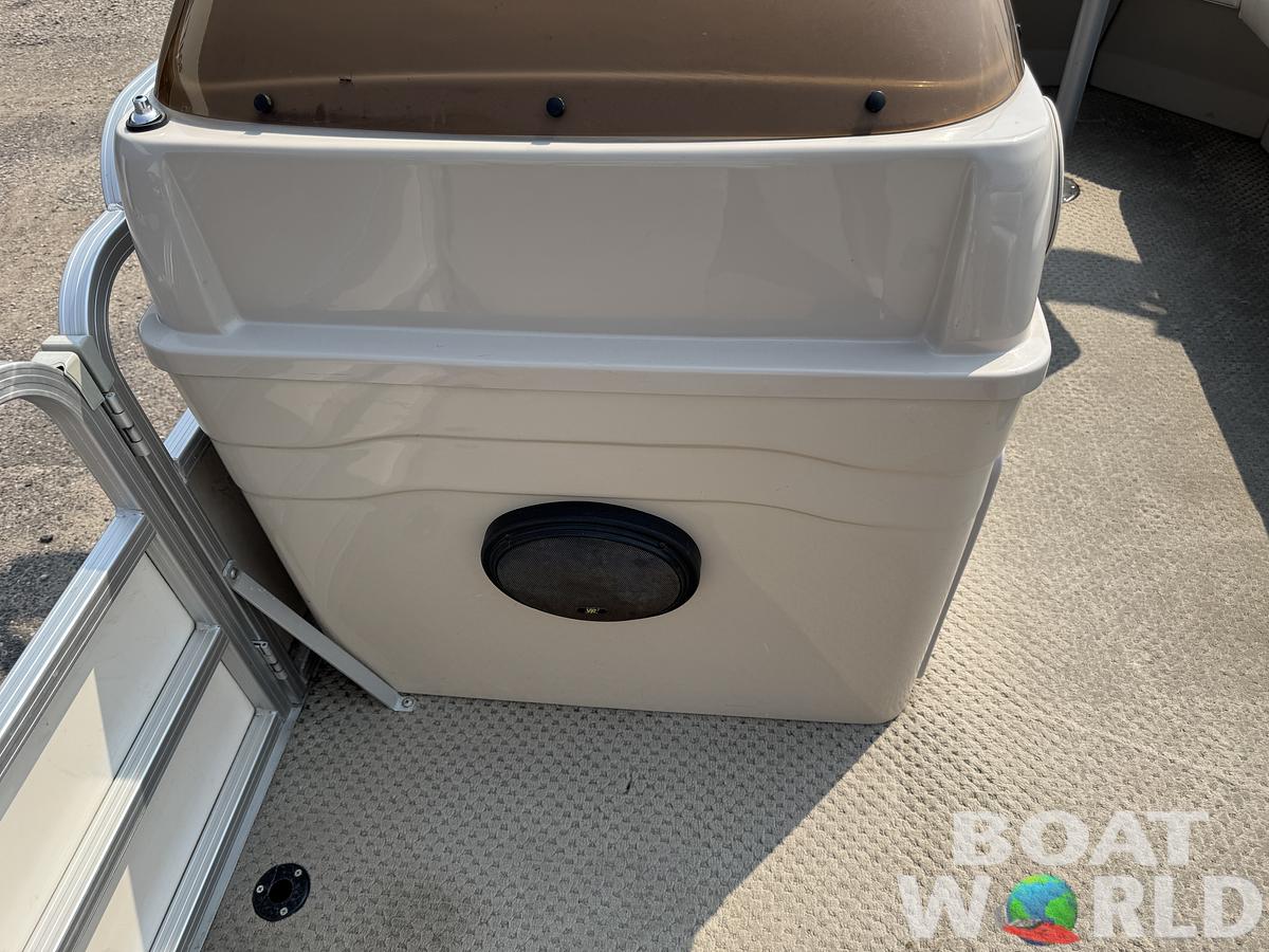 Used 2006 Smokercraft SunChaser 820 Pontoon