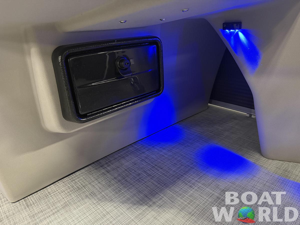 2026 Princecraft Vectra 21 RL Swingback Dinette Pontoon 