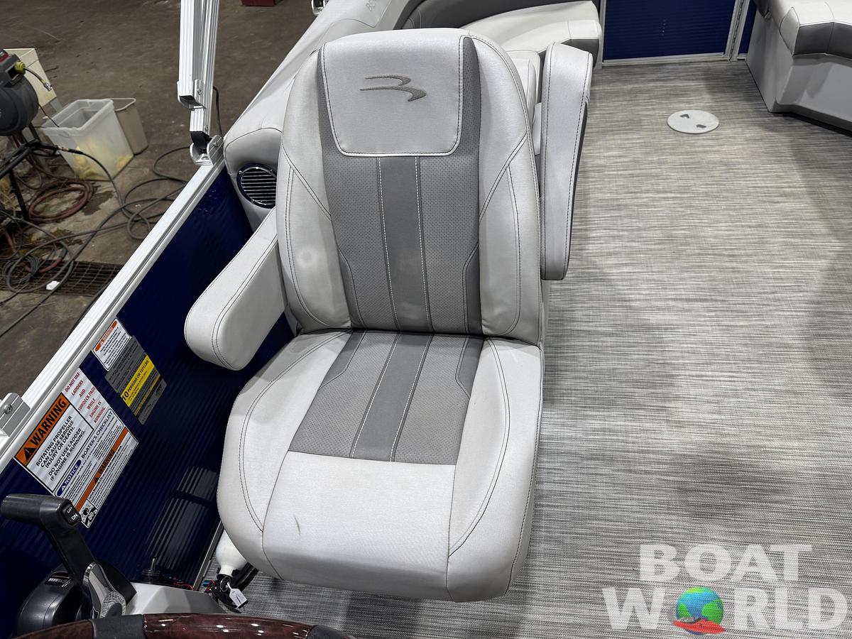 Used 2021 Bennington 22 SX Pontoon