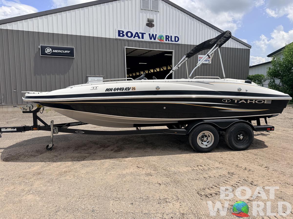 Used 2011 Tahoe 215 Xi Deck Boat & 220HP Mercruiser V8 -$17,995