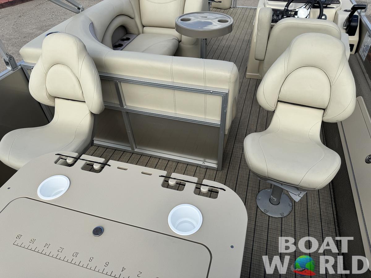 Used 2018 Sylvan Mirage 820 4-PT Pontoon