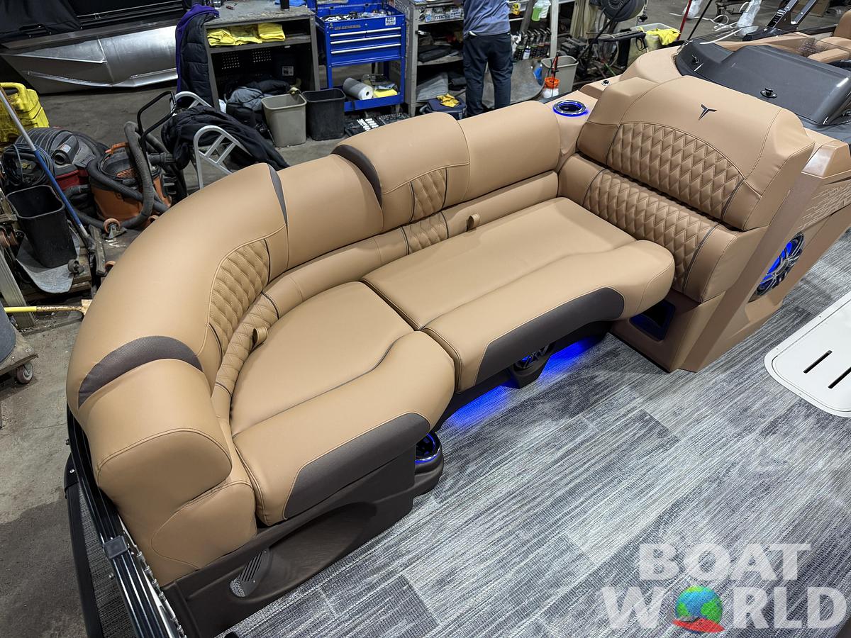 2026 Tahoe Cascade 2385 Quad Lounge Shift SS Tritoon $73995
