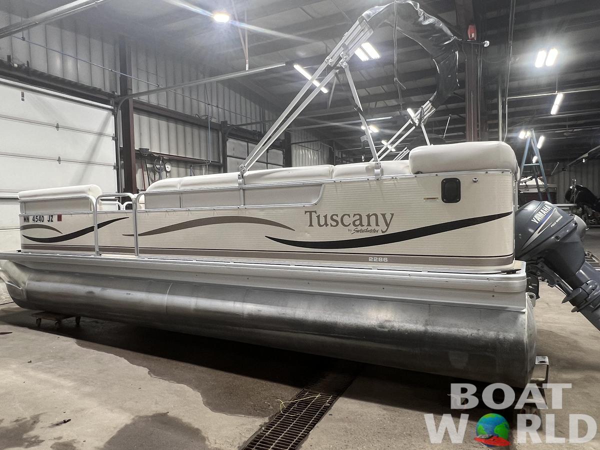 Used 2005 Sweetwater Tuscany 2286 & 40HP Yamaha 4Stroke -$12,995