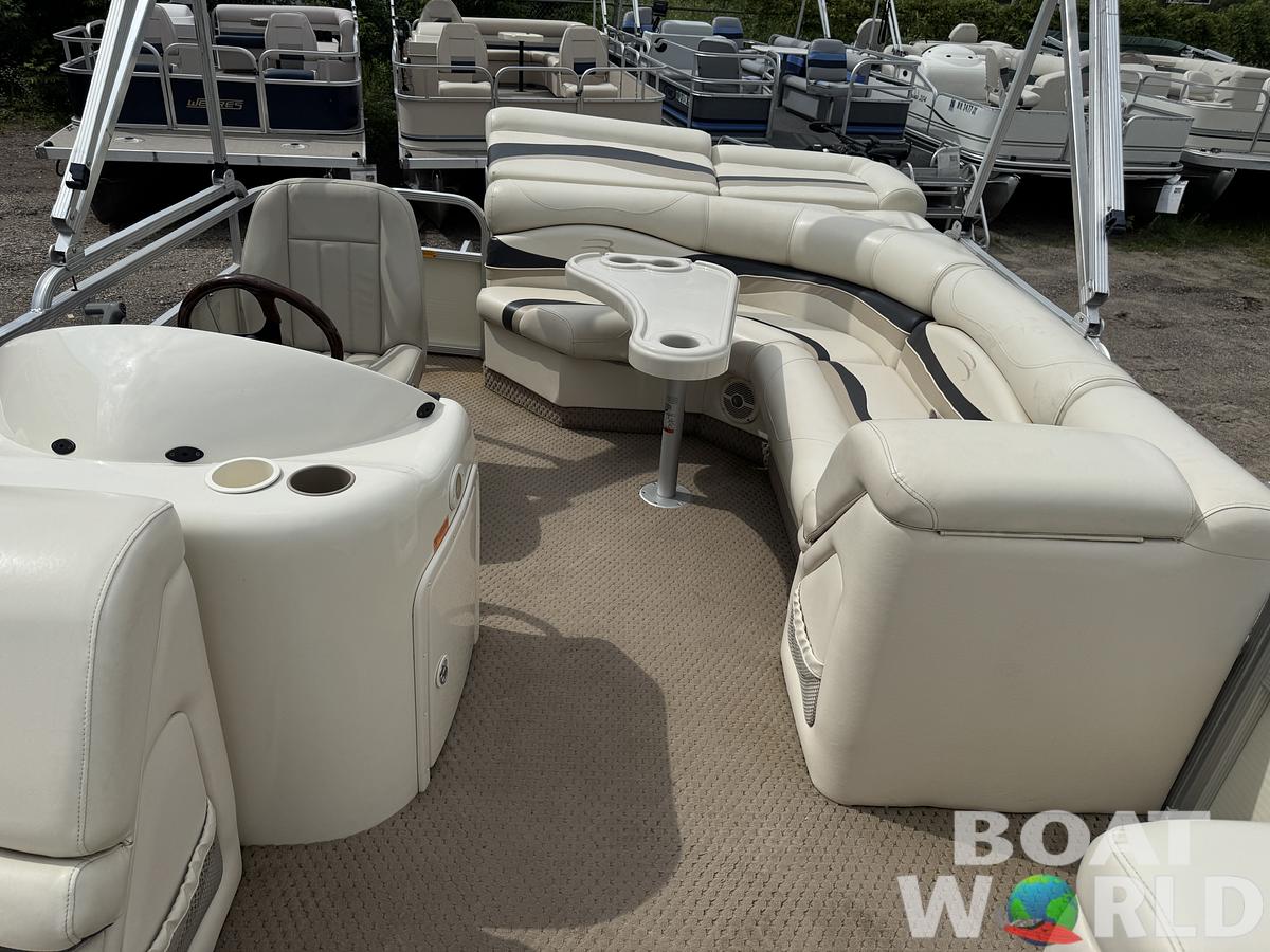 Used 2004 Bennington 2250 RL