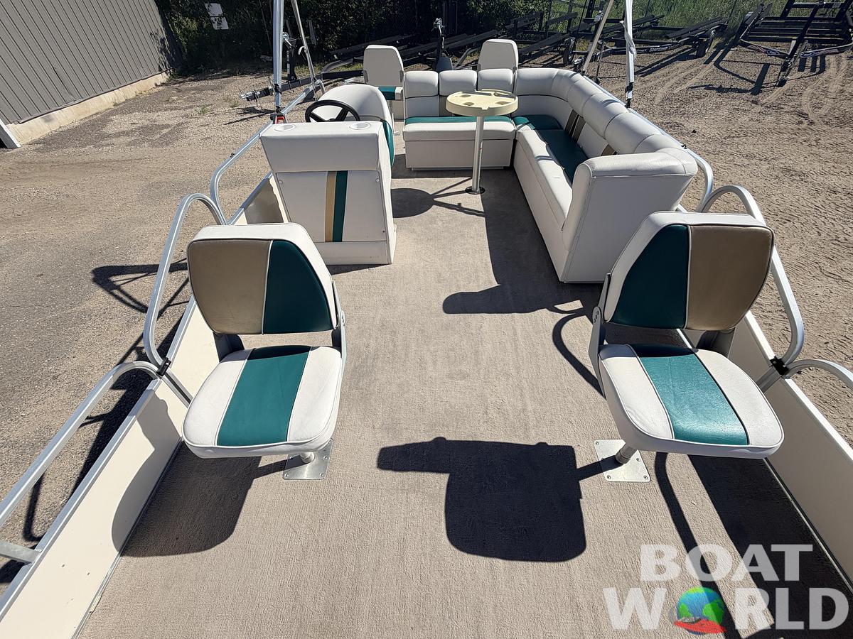 Used 2006 Elete 2021 Party Fish & 50HP Yamaha - $9,995