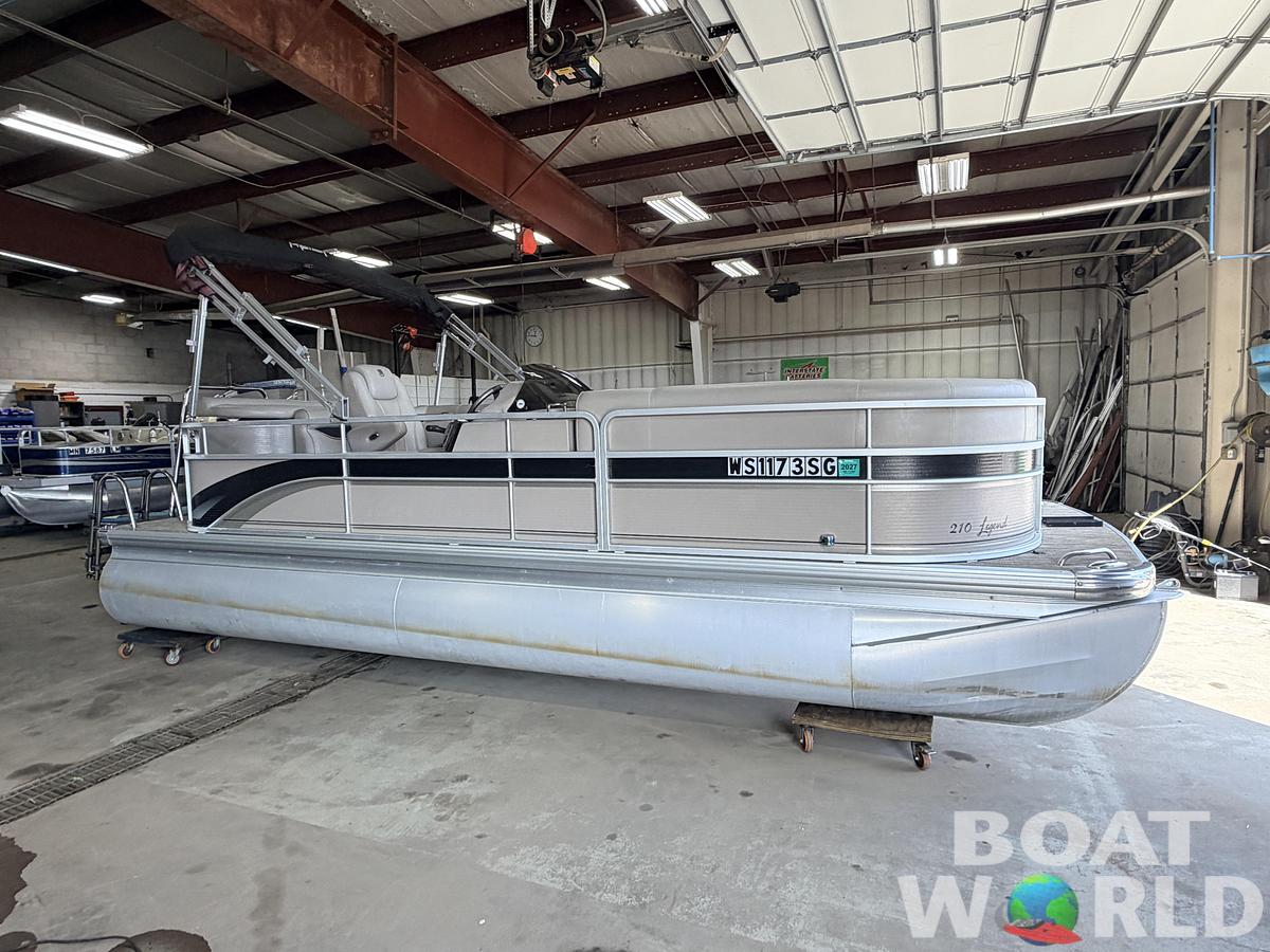 Used 2007 Premier 210 Legend