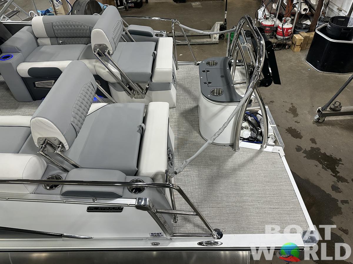 2025 Tahoe Pontoons Cascade 2385 Quad Lounge Shift Flip & Honda 4-Stroke EFI