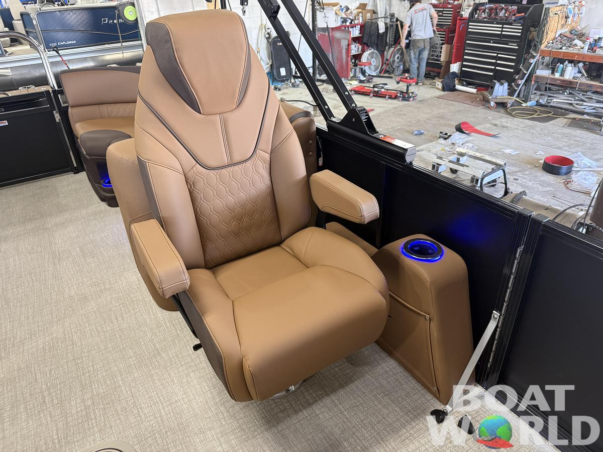 2026 Tahoe LTZ 300HP Quad Lounge 2385 Tritoon $67995