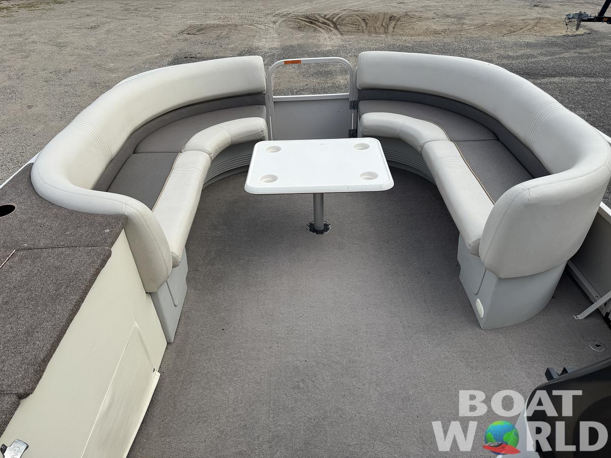 Used 1999 Crestliner 2485 LSI