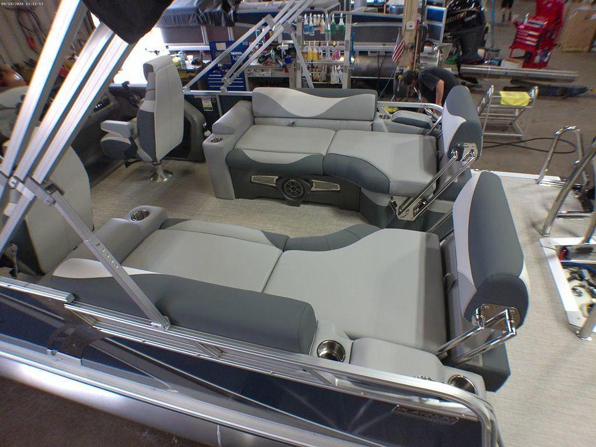 2025 Tahoe Pontoons LTZ 2385 Quad Lounge Shift SS & Honda 4-Stroke EFI