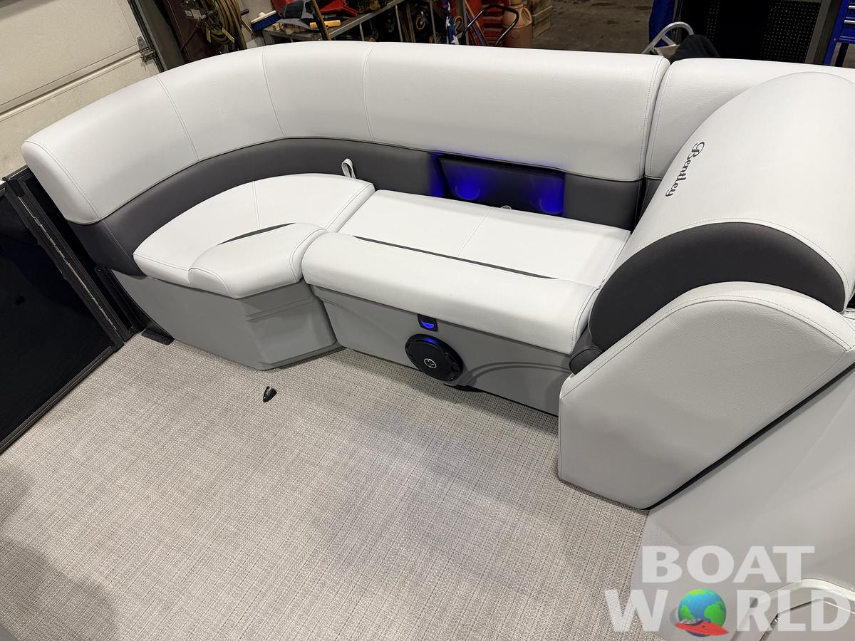 Used 2024 Bentley Pontoons Legacy 223 Navigator Quad Lounge Tri-toon Pontoon & 150HP Honda 4-Stroke EFI