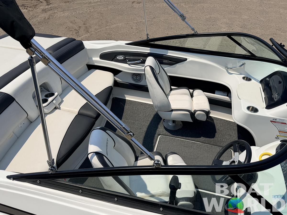 Used 2012 Sea Ray 205 Sport & 220HP 4.3L Mercruiser MPI with Tandem Axle Trailer -$15,995
