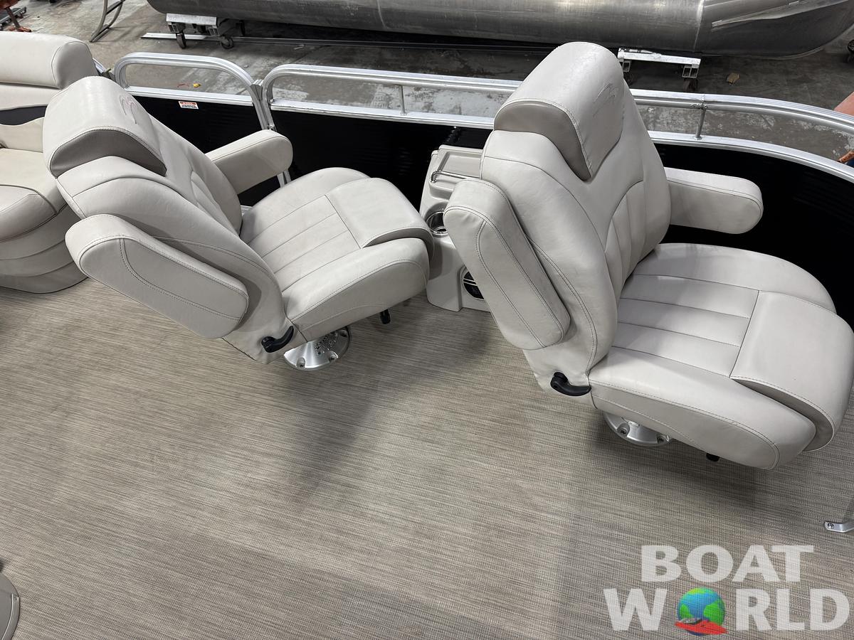 Used 2017 Bennington  22 SS Pontoon with 90HP Yamaha Fourstroke EFI