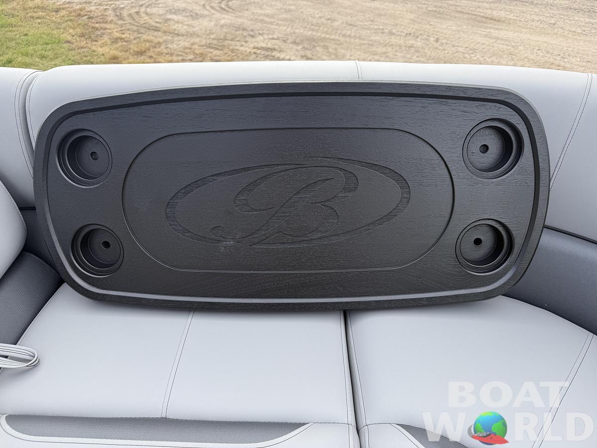 2026 Bentley Pontoons Legacy 200 Swingback Pontoon