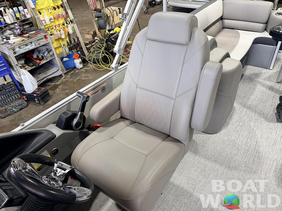 Used 2022 Tahoe Pontoons Cascade 2385 Quad Lounge Tritoon & 200HP Honda 4Stroke -$49,995