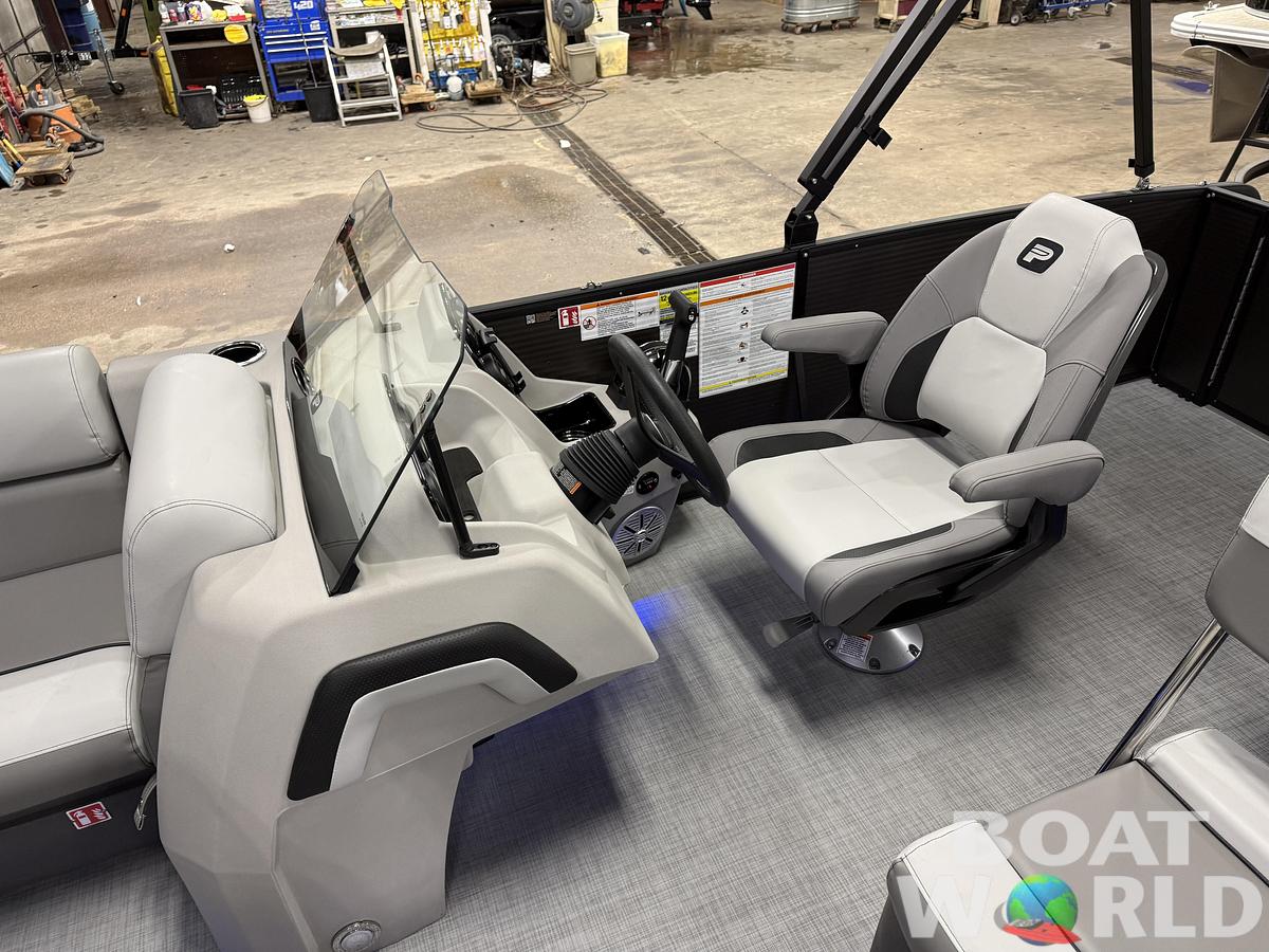 2026 Princecraft Vectra 23 RL Dinette Swingback Pontoon