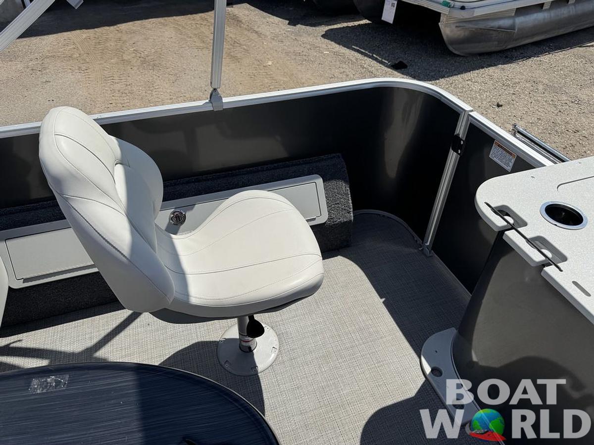 Used 2023 Sylvan 820 Party Fish Pontoon