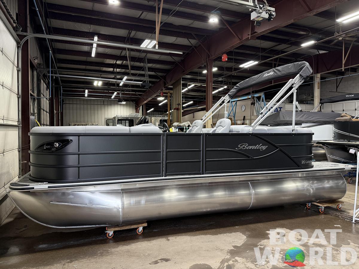 2026 Bentley Legacy 200 Navigator Quad Lounge Pontoon $34995