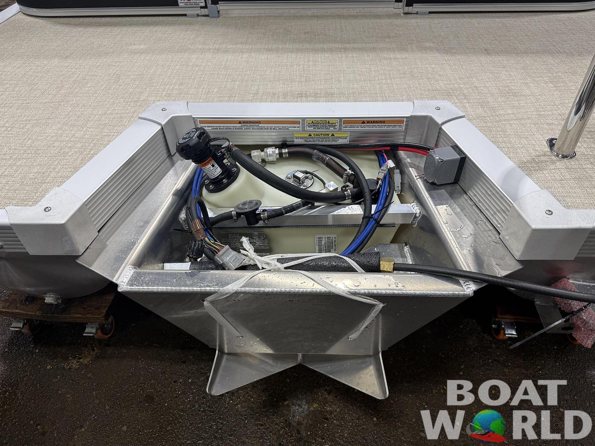 2026 Tahoe Pontoons Sport 2180 Quad Lounge