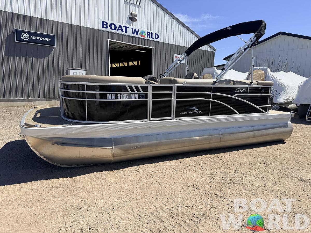Used 2023 Bennington 20 SX Cruise & 90HP Yamaha 4Stroke - $31,995