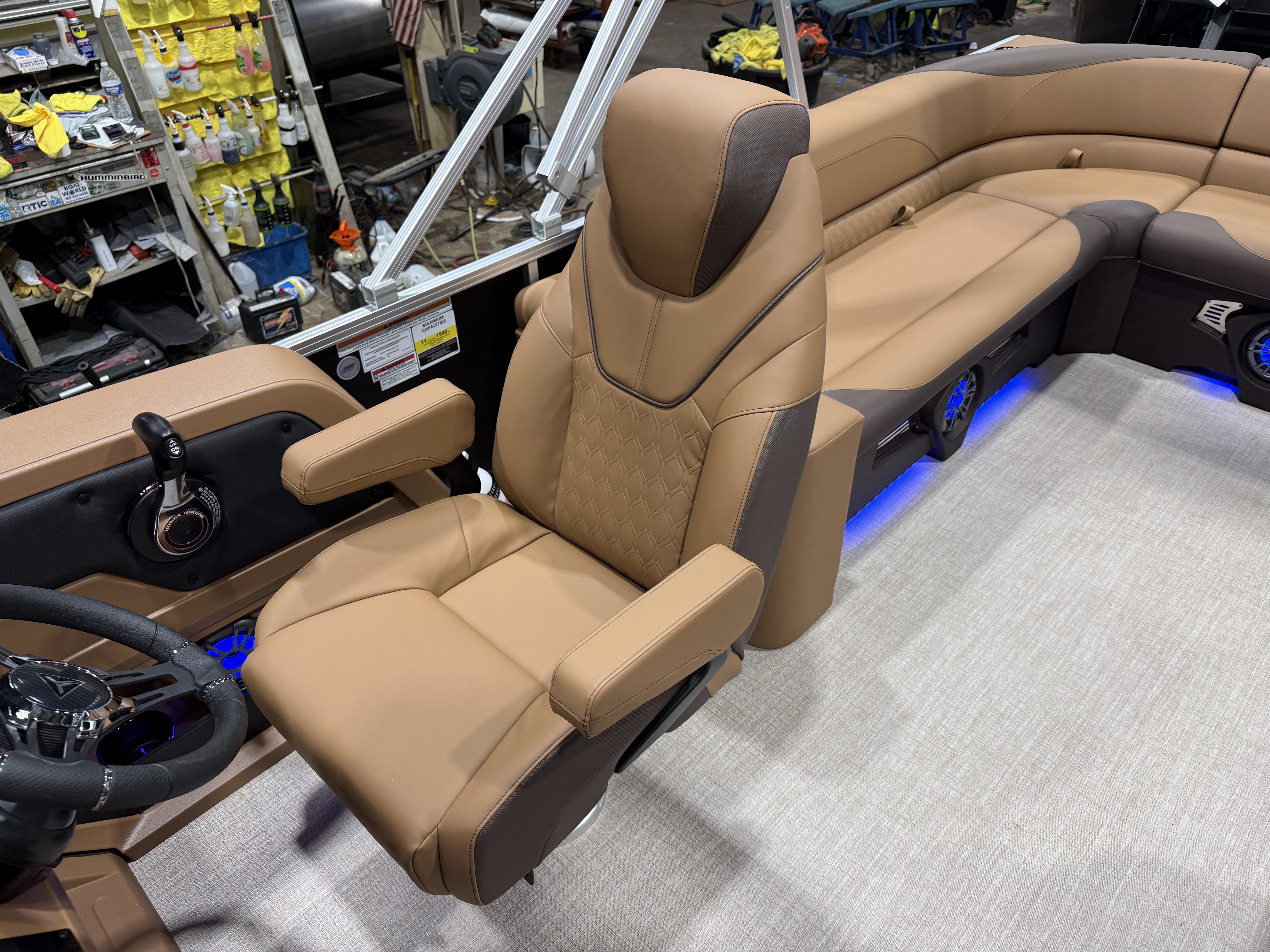 2027 Tahoe LTZ 2385 Elite Cruise & 4-Stroke $42995