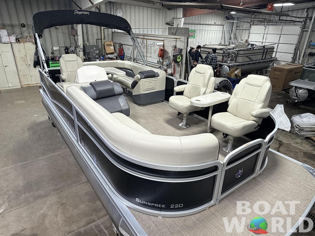 Used 2018 Premier 220 SunSpree