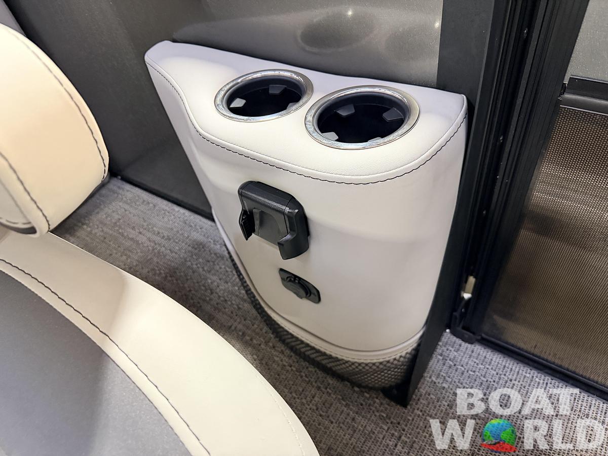 Used 2025 Barletta Cabrio 22QC Pontoon