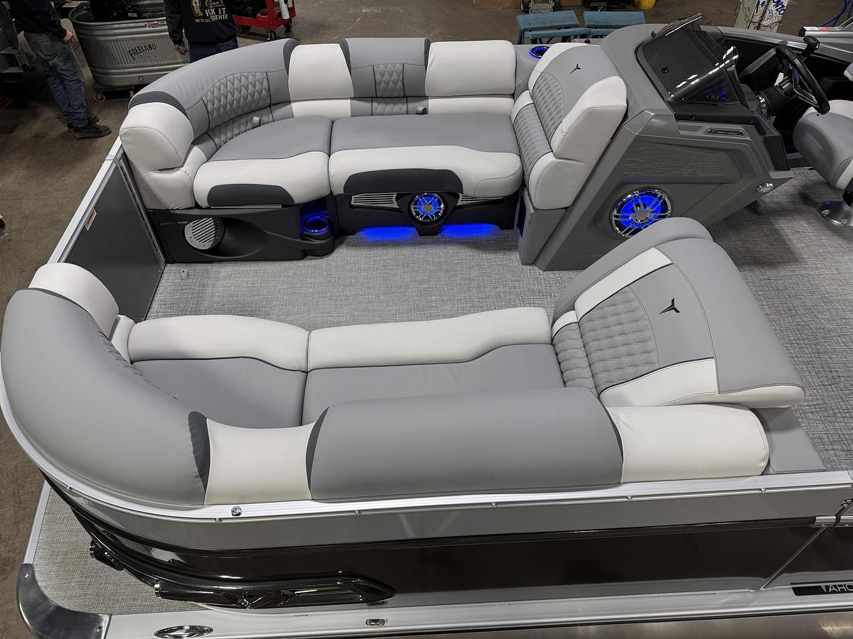 2025 Tahoe Pontoons Cascade 2385 Quad Lounge Shift SS Tritoon & Honda 225HP Outboard