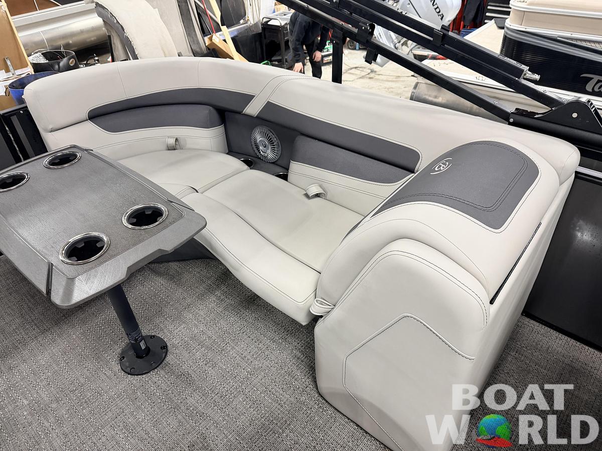 Used 2025 Barletta Cabrio 22QC Pontoon