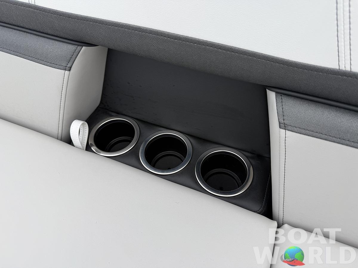 2025 Montego Bay 8522 Fish & Cruise Tritoon & Honda 150HP 4-Stroke EFI