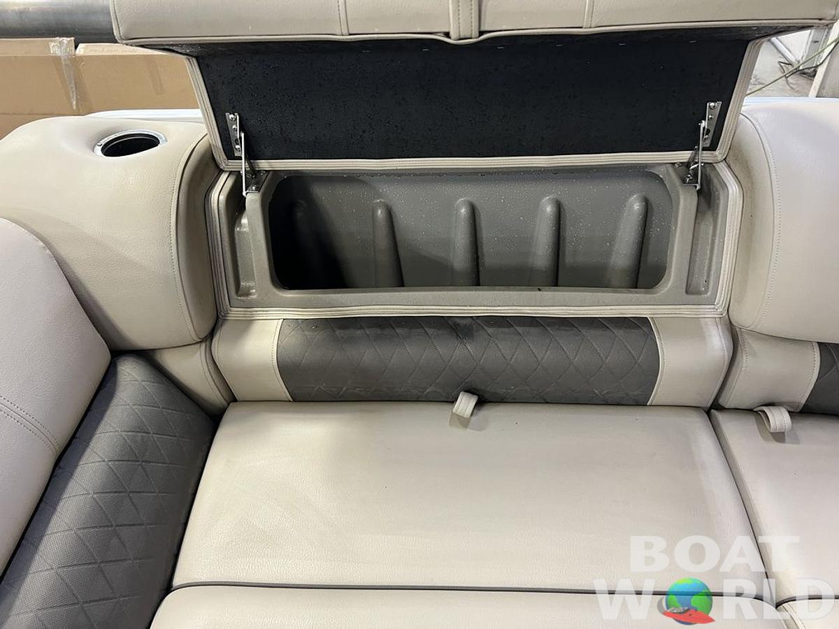 Used 2023 Sun Tracker Party Barge® 20 DLX