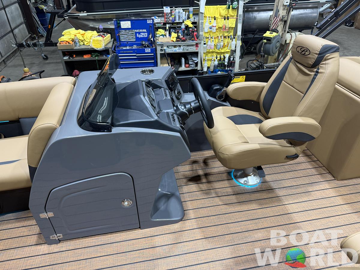 2027 Bentley Legacy 220 Navigator Quad Lounge Pontoon $43995