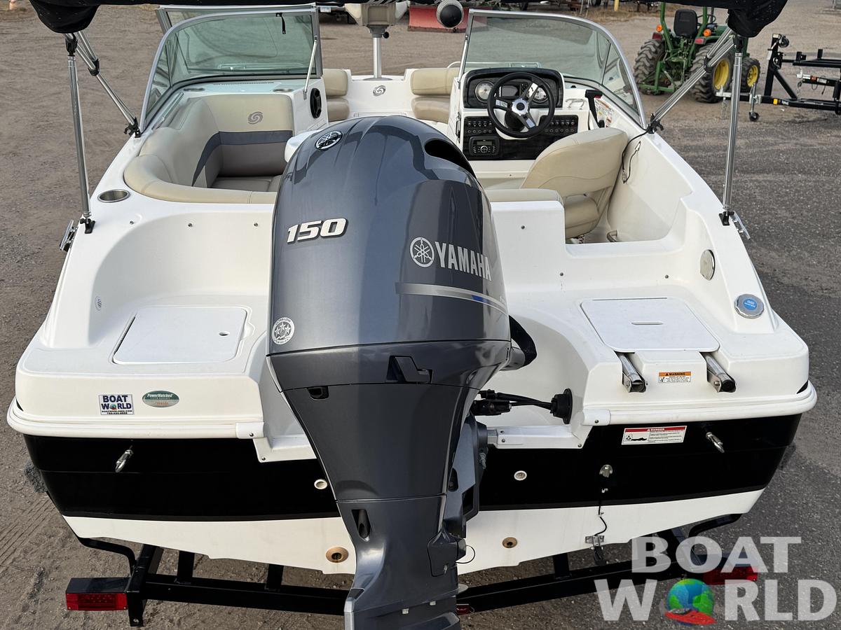 Used 2019 Hurricane SunDeck 187 with 150HP Yamaha Fourstroke EFI Outboard