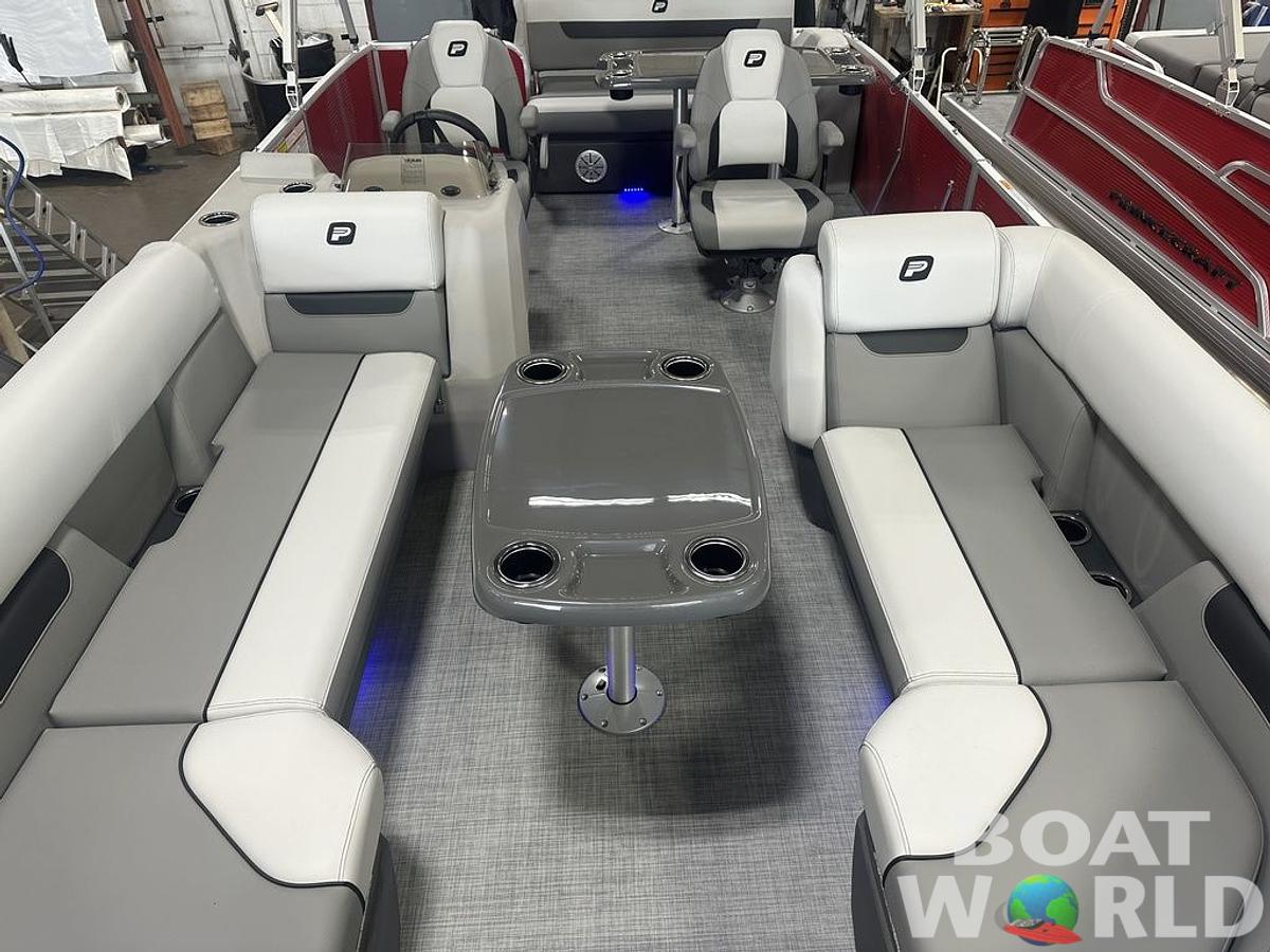 2025 Princecraft Vectra 23 RL SS Swingback Pontoon & Mercury 4-Stroke EFI