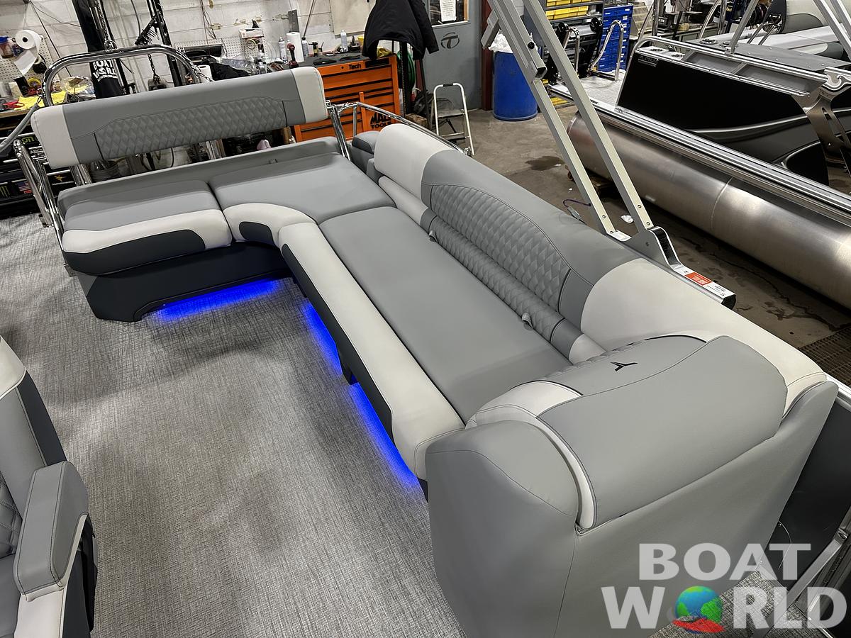 2025 Tahoe Pontoons Cascade 2385 Cruise Rear Bench (CRB) & Honda 4-Stroke EFI