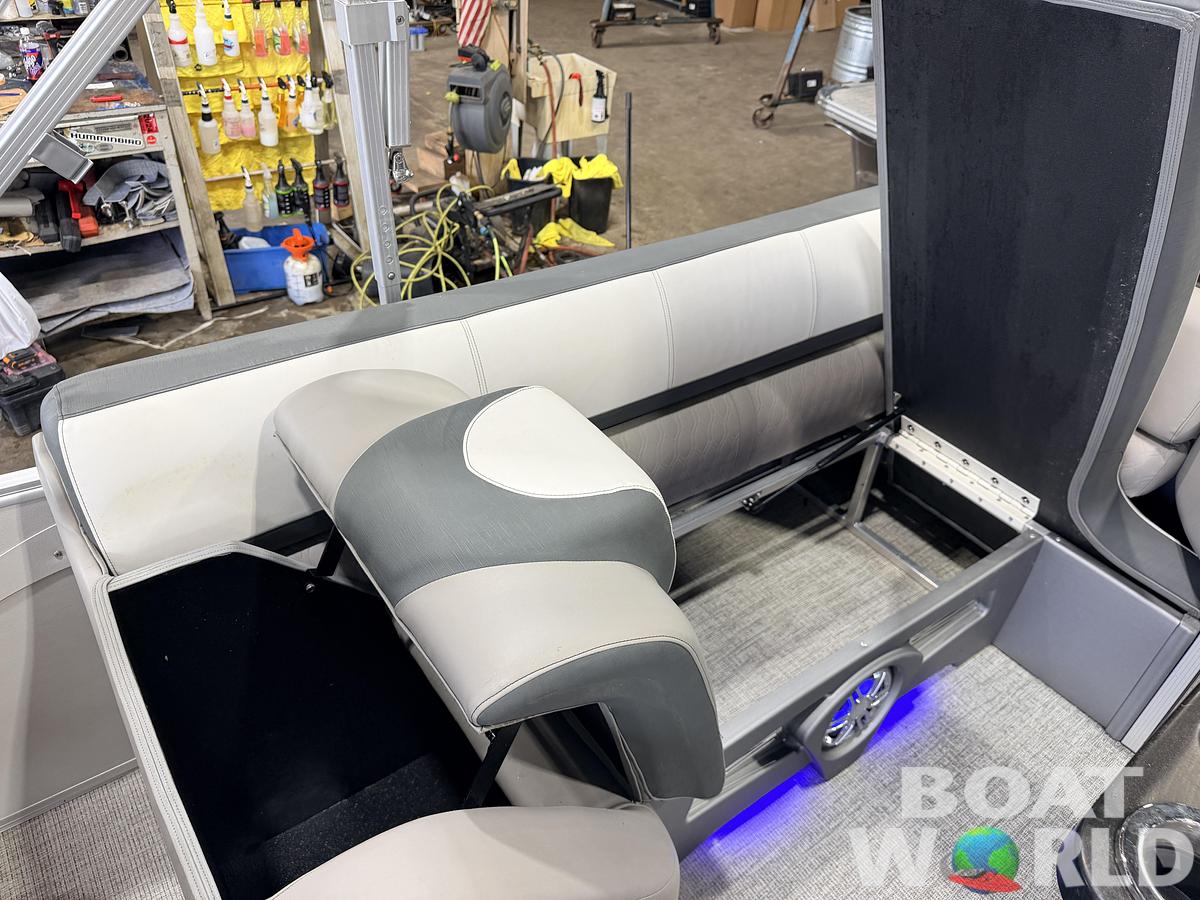 Used 2022 Tahoe Pontoons Cascade 2385 Quad Lounge Tritoon & 200HP Honda 4Stroke -$49,995