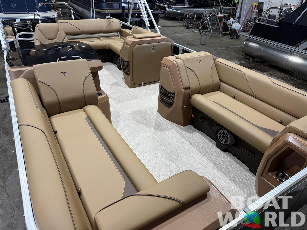 2027 Tahoe Sport VRB Premium 2385 Swingback & 4-Stroke $37995